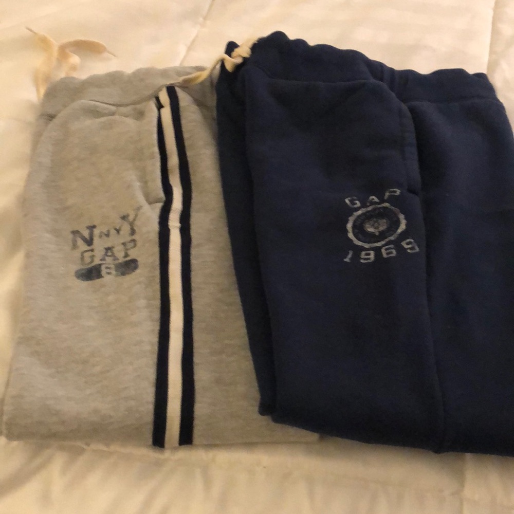 Bundle Boys Gap size medium.sweatpants.Blue n grey